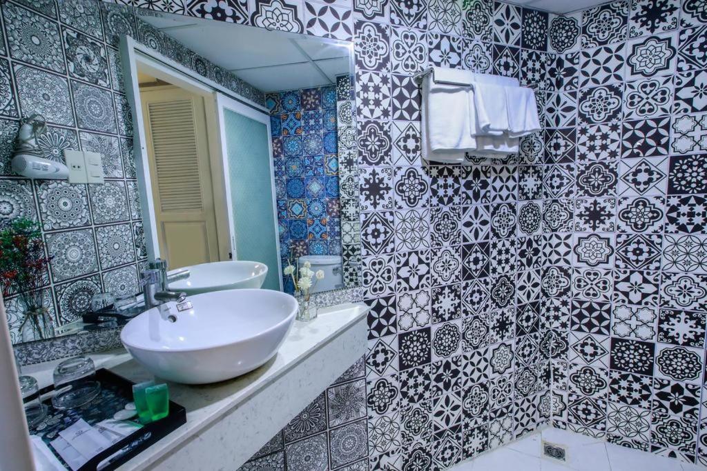 Cabana Motel Saigon Хошимин Экстерьер фото